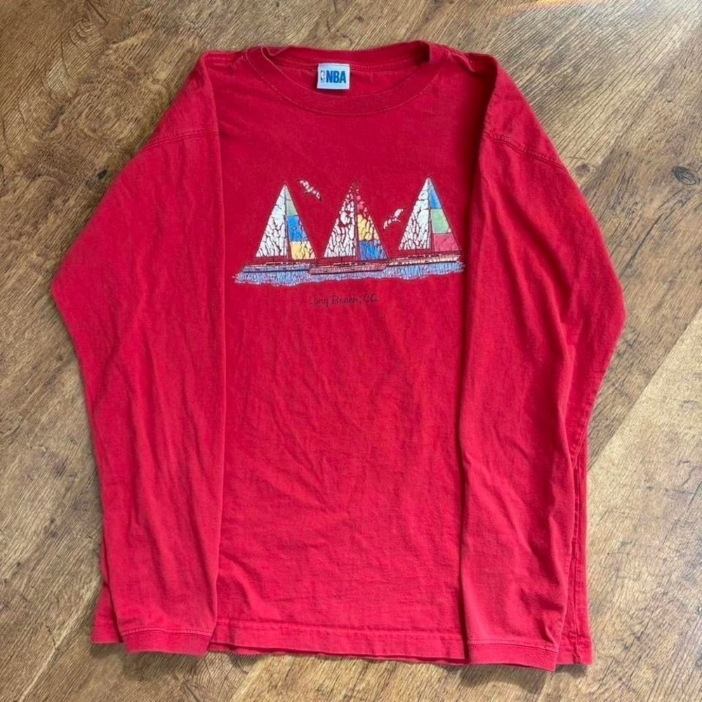 Vintage NBA Long Beach California Sailboat Long Sleeve Shirt Faded Red XL